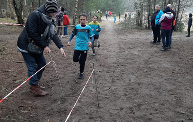 Finały Powiatu Drawskiego w Drużynowych Biegach Przełajowych 30