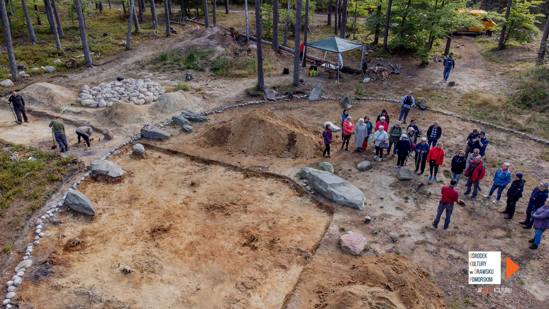 Wykopaliska  archeologiczne na stanowisku w Pławnie pod Czaplinkiem.