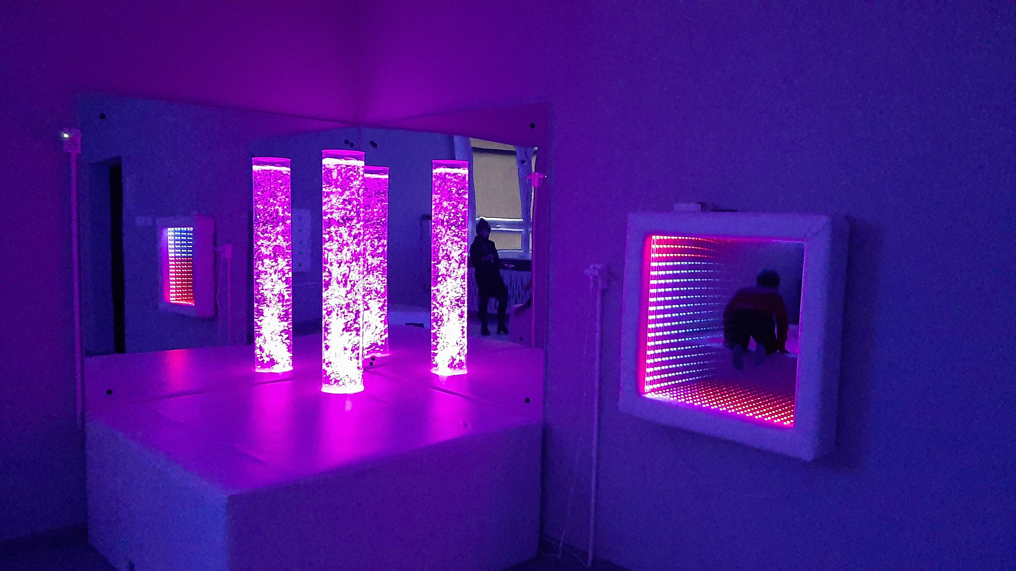 sala,szkła doświadczenia,dzieci,exsperymenty