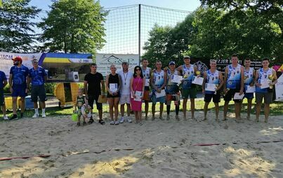Zdjęcie do Na plaży w Drawsku Pomorskim odbył się &quot;V Og&oacute;lnopolskiego Turnieju Siatk&oacute;wki Plażowej Mężczyzn IMSO CUP&quot;